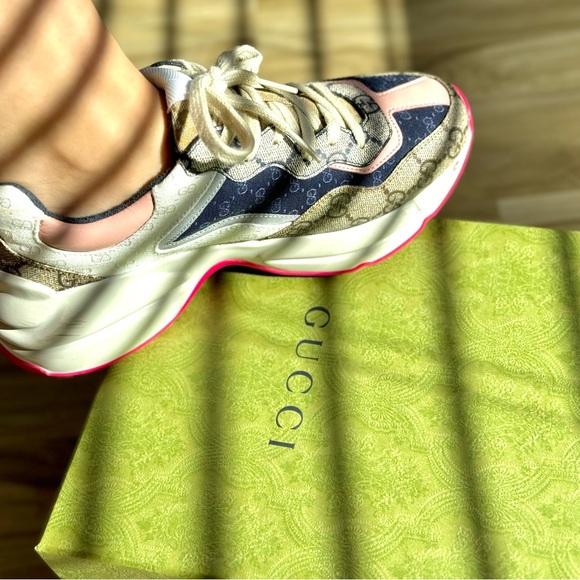 Gucci Beige and Blue Patterned Sneakers - Picture 1 of 2